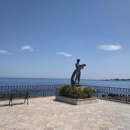 Suite Sul Mare Джардини Наксос Екстериор снимка