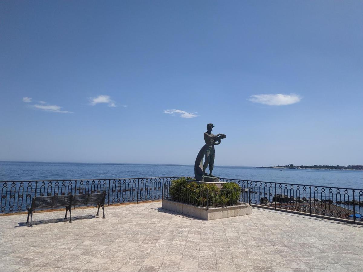 Suite Sul Mare Джардини Наксос Екстериор снимка